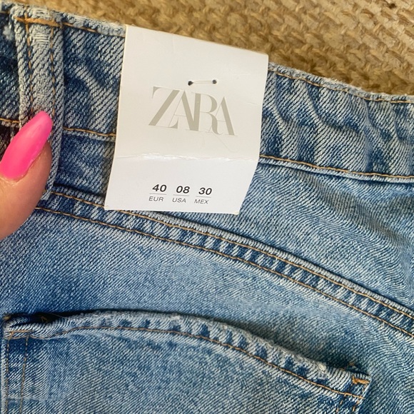 Zara Mom Jean Shorts - Picture 3 of 4
